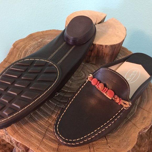 Talbot's Brown Leather Beaded Mule/Slide (NEW) - Picture 9 of 11